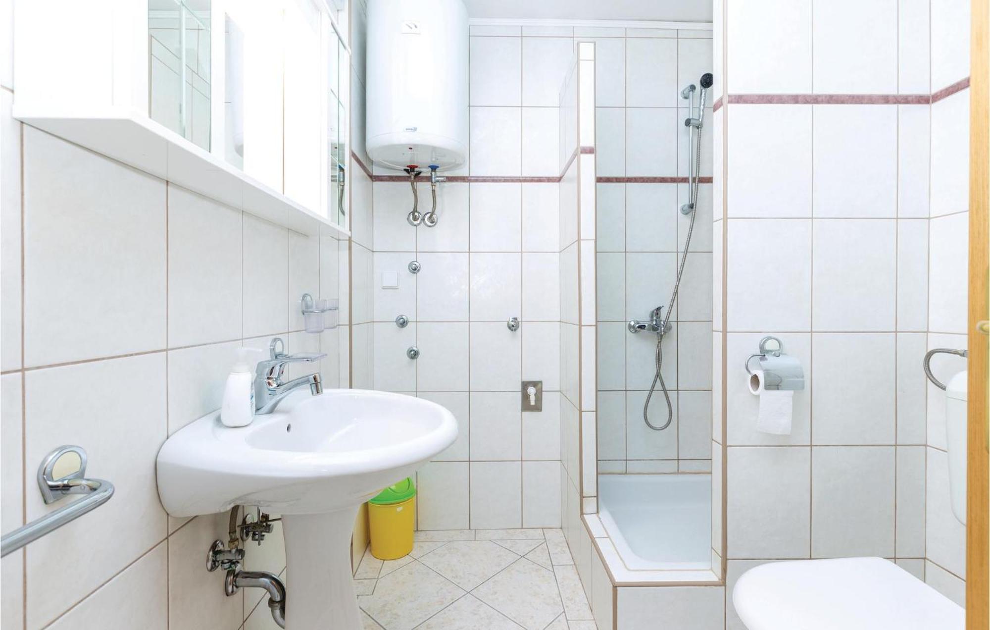Nice Apartment In Crikvenica With Wifi Exterior foto