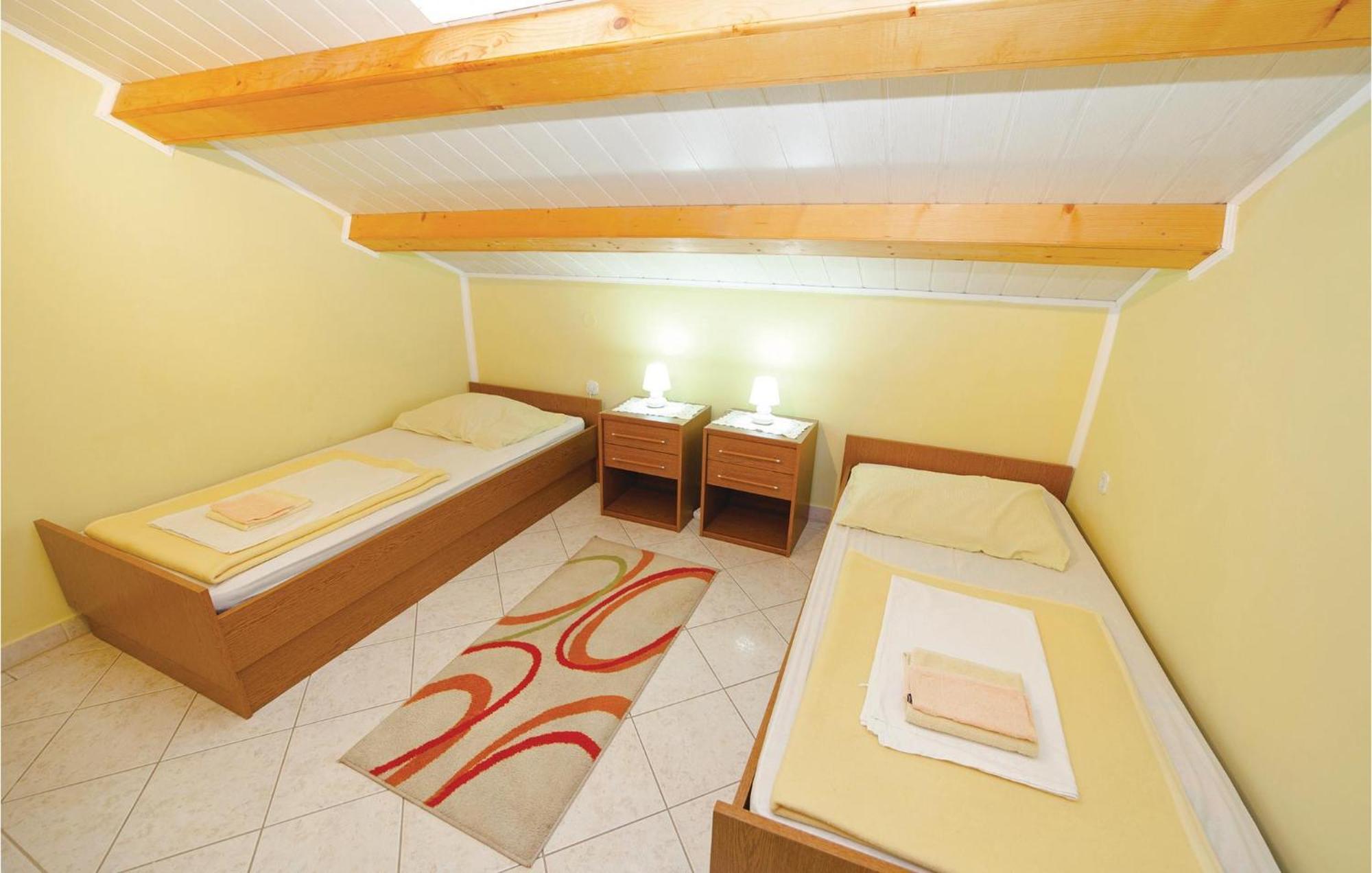 Nice Apartment In Crikvenica With Wifi Exterior foto