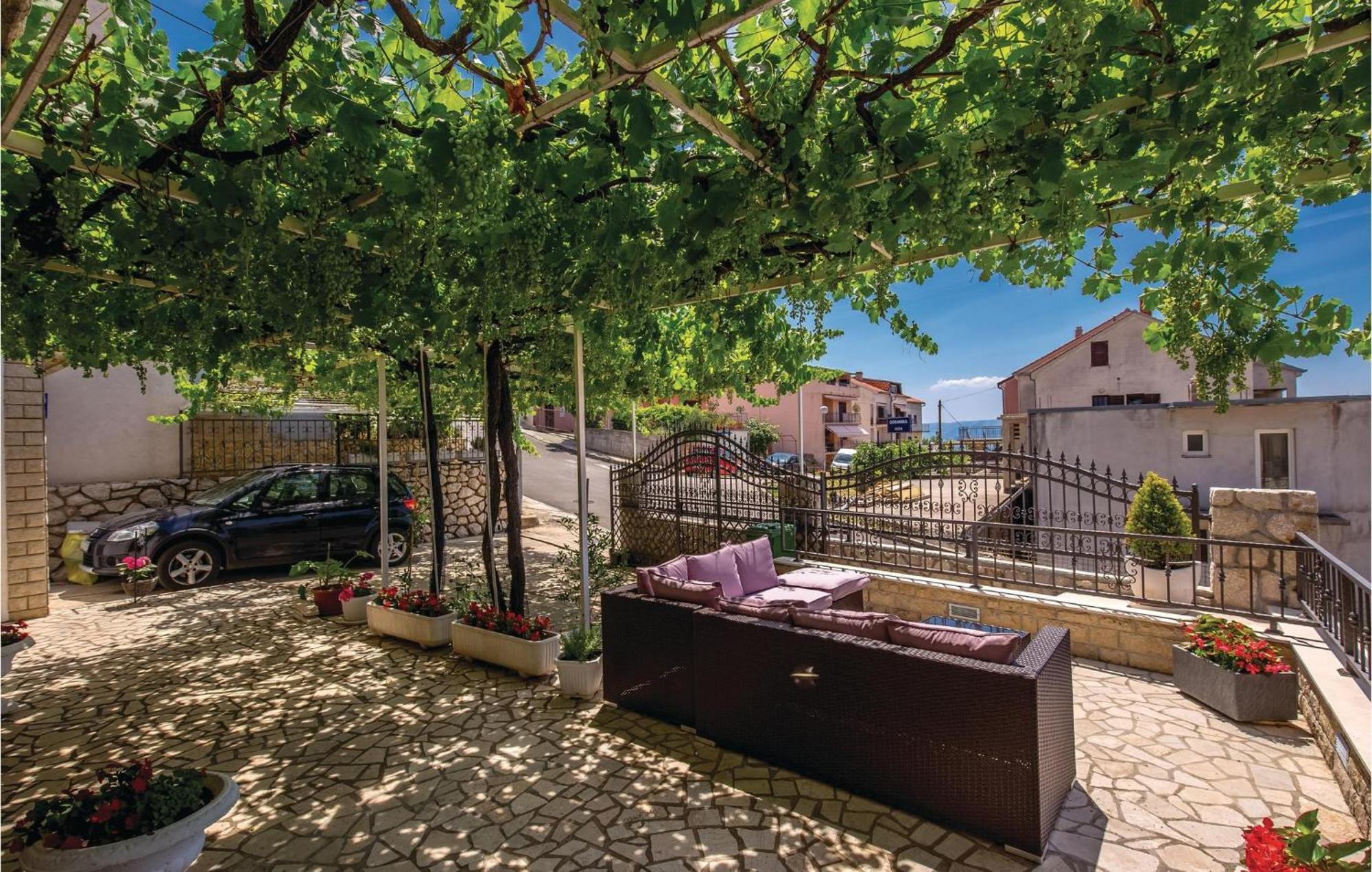Nice Apartment In Crikvenica With Wifi Exterior foto