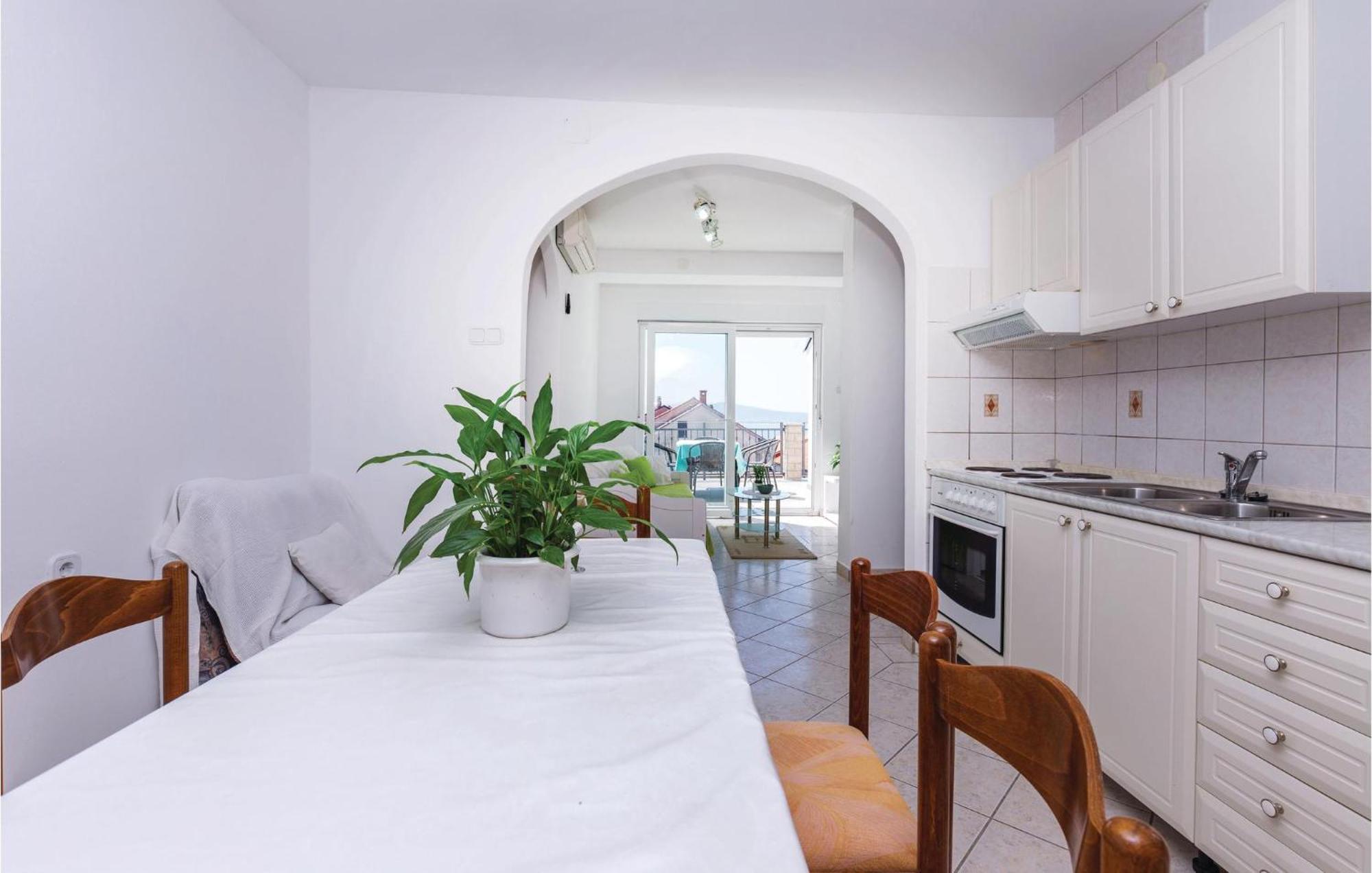 Nice Apartment In Crikvenica With Wifi Exterior foto